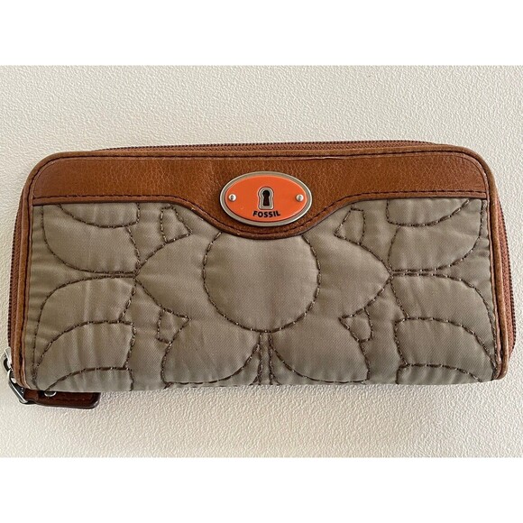 FOSSIL Key-Per Orange Quilted Brown Leather Wristlet ID Coin Zip Wallet - Picture 1 of 8